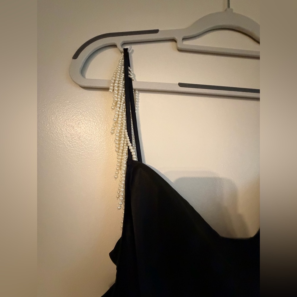 FLEUR DU MAL COWL NECK SLIP WITH PEARL TASSELS - Picture 5 of 8